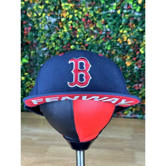 Boston Redsox Fenway Collection MLB Genuine Merchandise 47 Embroidered‎ Bill Hat - Picture 1 of 11